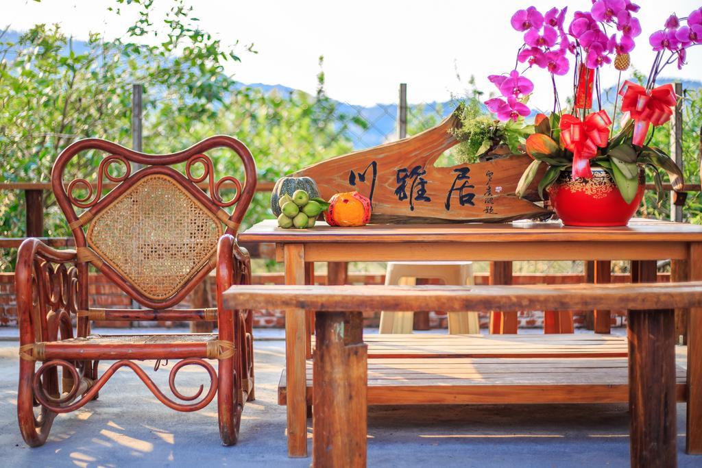 Chuan Ya Ju Homestay Qishan Bagian luar foto